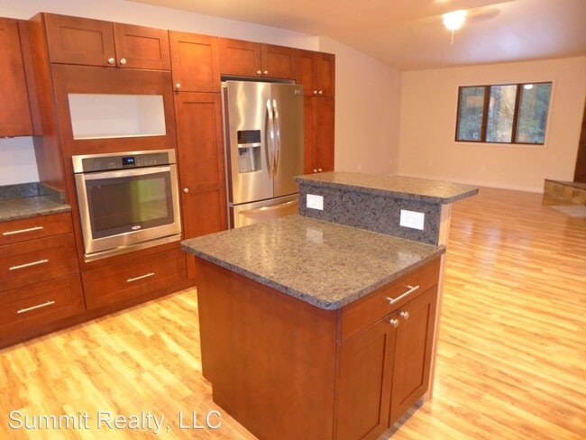 Building Photo - 4 br, 3 bath House - 4319 Conifer Lane