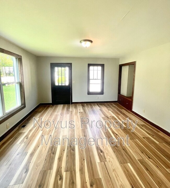 Building Photo - 308 Austin Ave