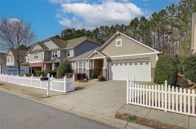 Building Photo - 3822 Carriage House Dr
