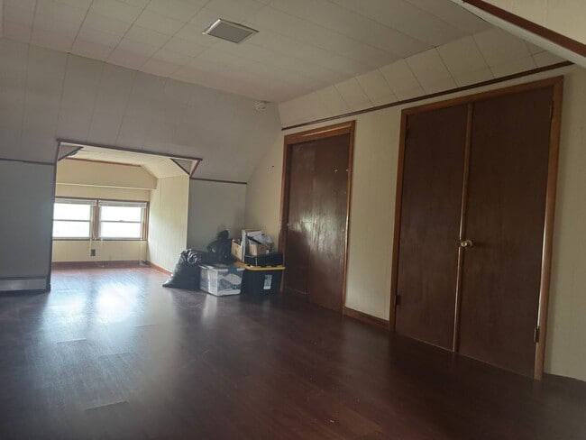 Building Photo - 5 Bedroom Detached Home in fountain Hill