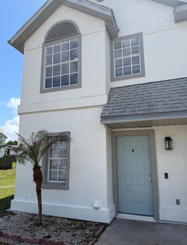 Building Photo - 135 Knotts Ln