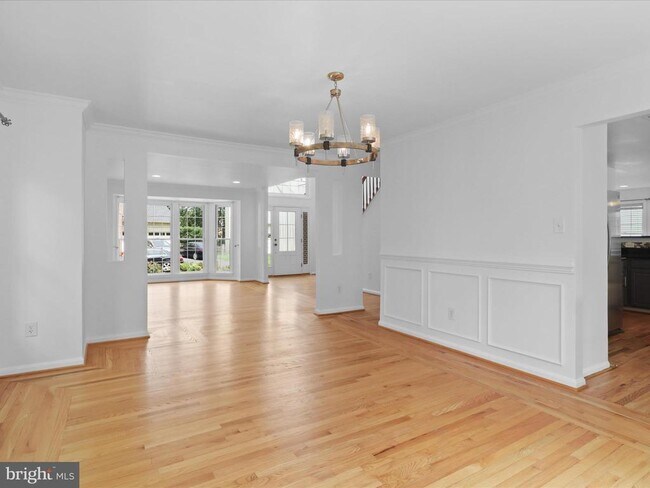 Building Photo - 1518 Summerset Pl