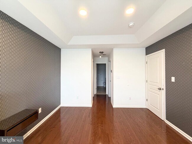 Building Photo - 308 Roarks Trail