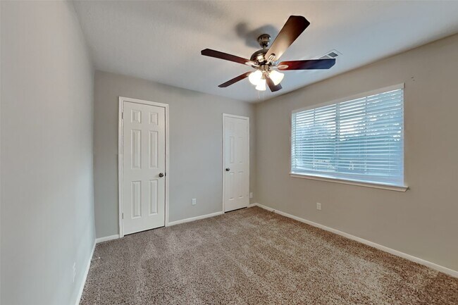 Building Photo - 22523 Willhanna Dr