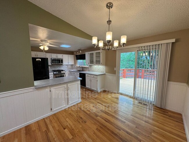 Building Photo - 203 Saddlemountain Rd