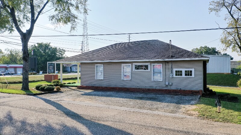 Building Photo - 1811 Broad Ave
