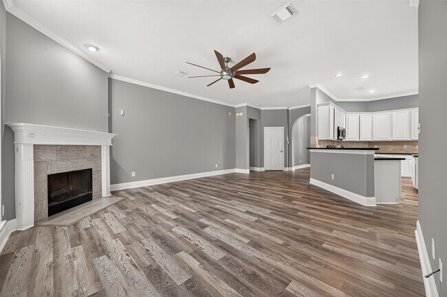 Building Photo - 14531 Chestnut Falls Dr