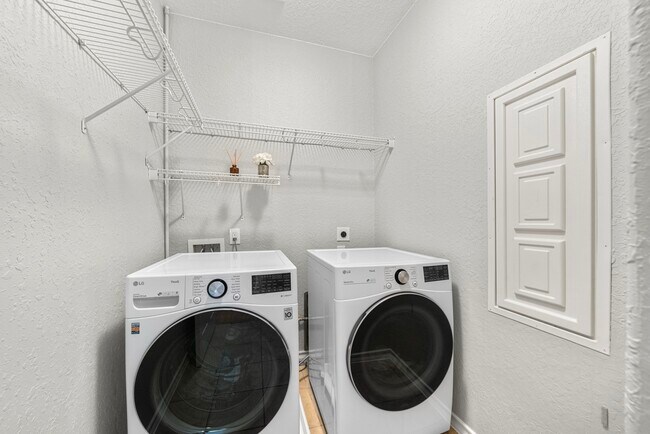 Building Photo - 5103 Big Meadow Ln