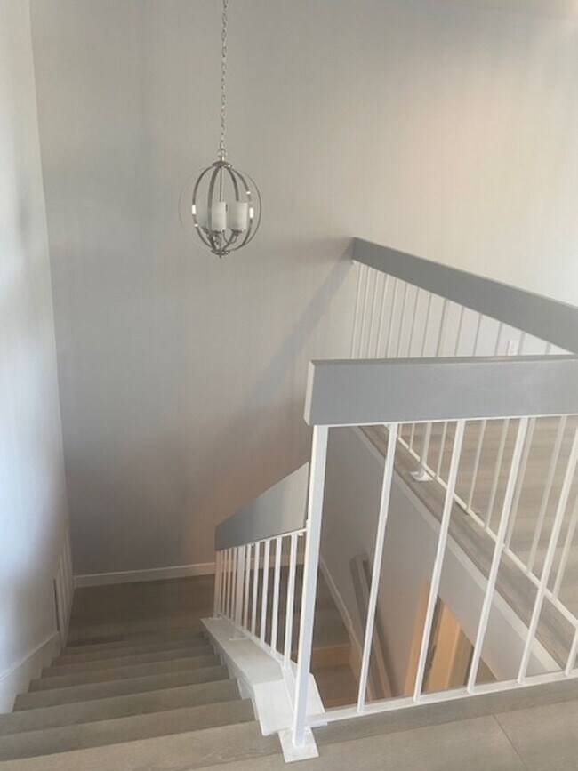 Building Photo - Beautiful fully remodeled 2 bedroom 1.5 bath in Laguna Hills