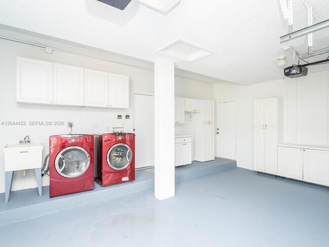 Building Photo - 351 SW 184th Terrace