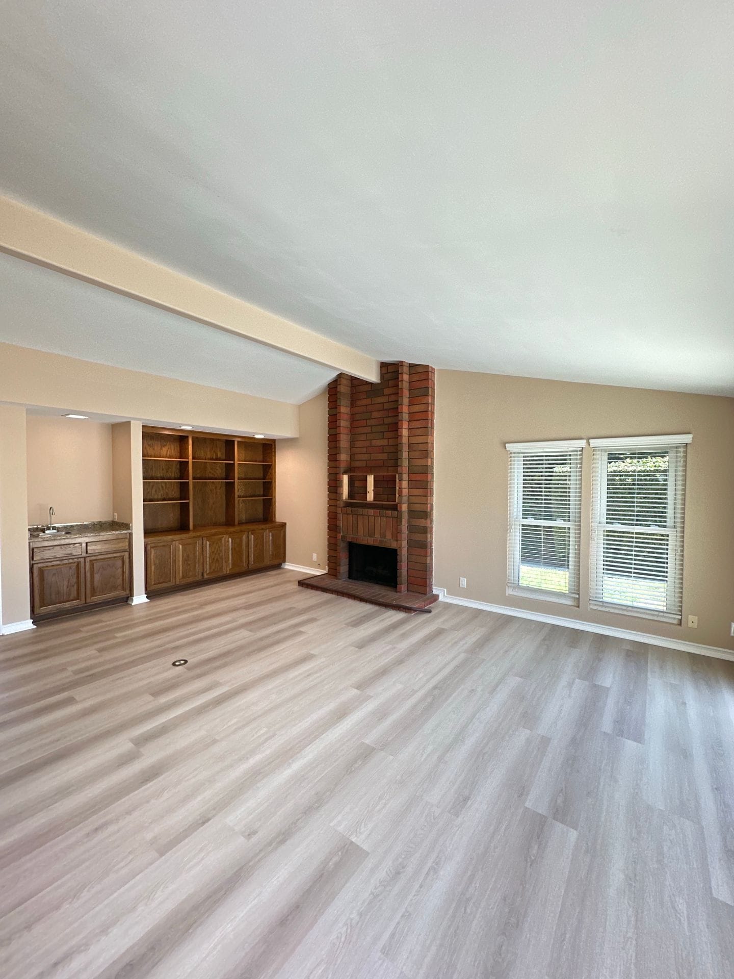 Building Photo - 11352 Weatherby Rd