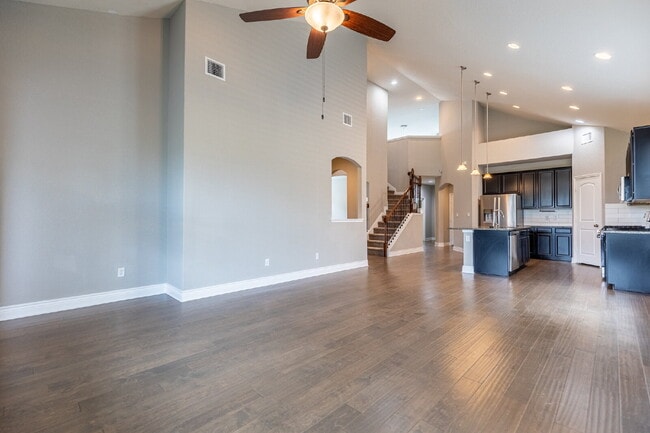 Building Photo - 27462 Paraiso Sands