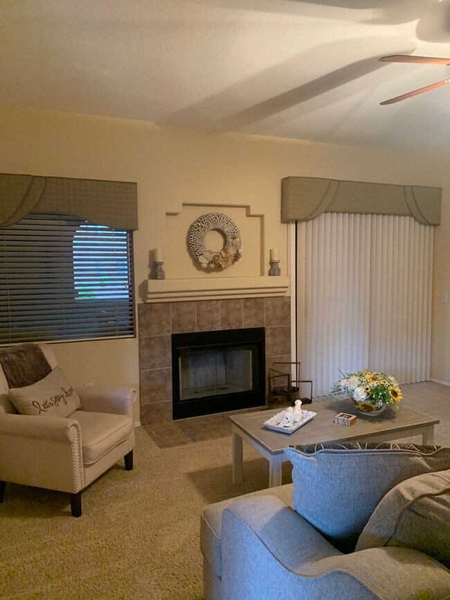 Building Photo - 15050 N Thompson Peak Pky