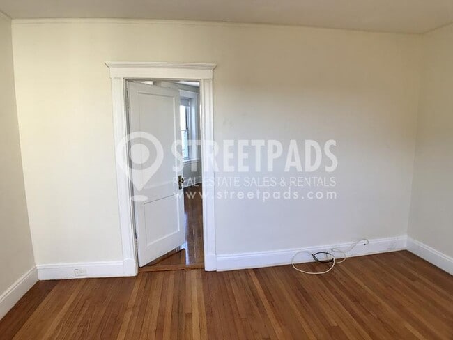 Building Photo - 1 bedroom in Boston MA 02215