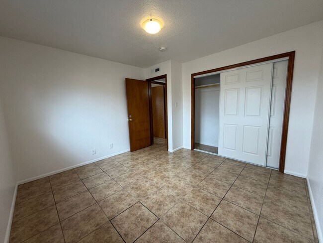 Building Photo - 1307 Rufina Ln