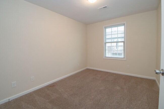 Building Photo - 505-E Havendale Ct