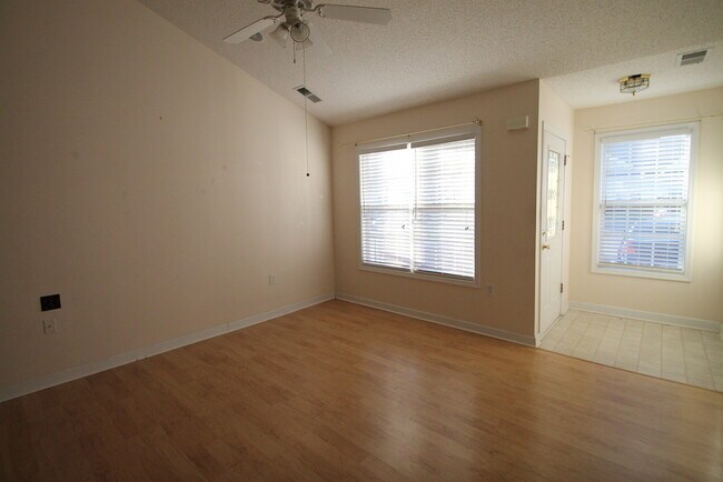 Building Photo - 1555 Tiana Way
