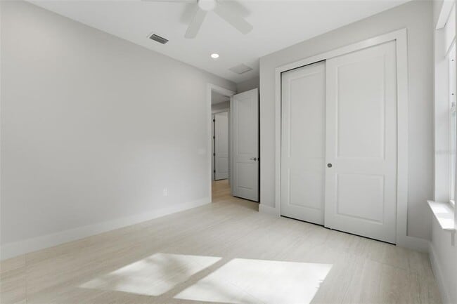 Building Photo - 5823 Burwin Ave