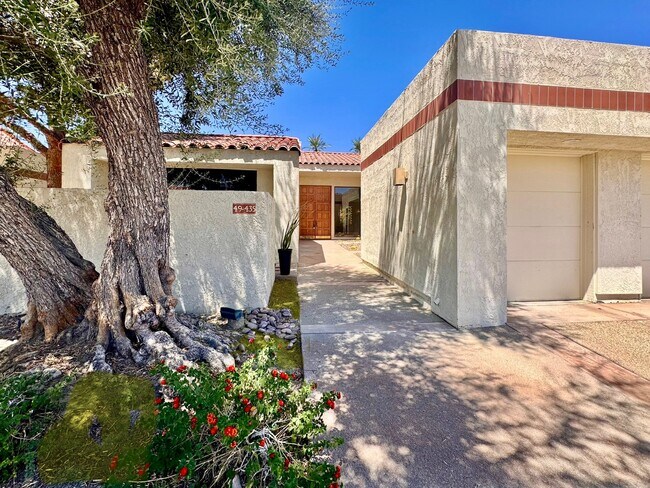 Building Photo - 49435 Ave Club La Quinta