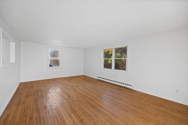 Building Photo - 84 Whittier Ave