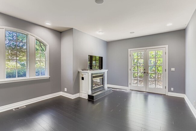 Building Photo - 4bd/3.25ba Kirkland house