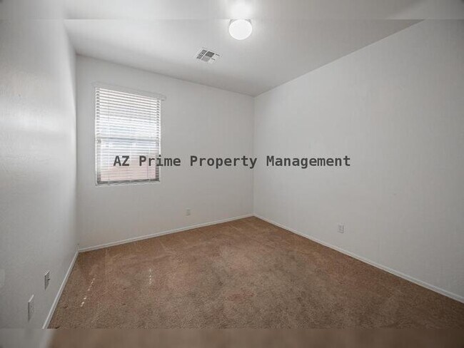 Building Photo - 6918 S 37th Glen