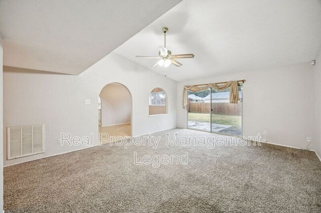 Building Photo - 317 E Grenoble Dr