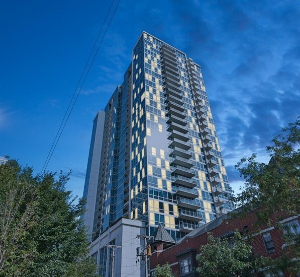 Primary Photo - 1629 S Prairie Ave