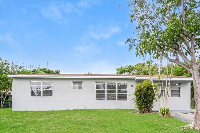 Primary Photo - 2664 SW 6th Ct