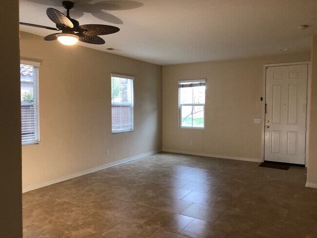 Building Photo - 4Bd/2.5 Ba Home with incredible views of Hubbert Lake! Call for details or to schedule showing!