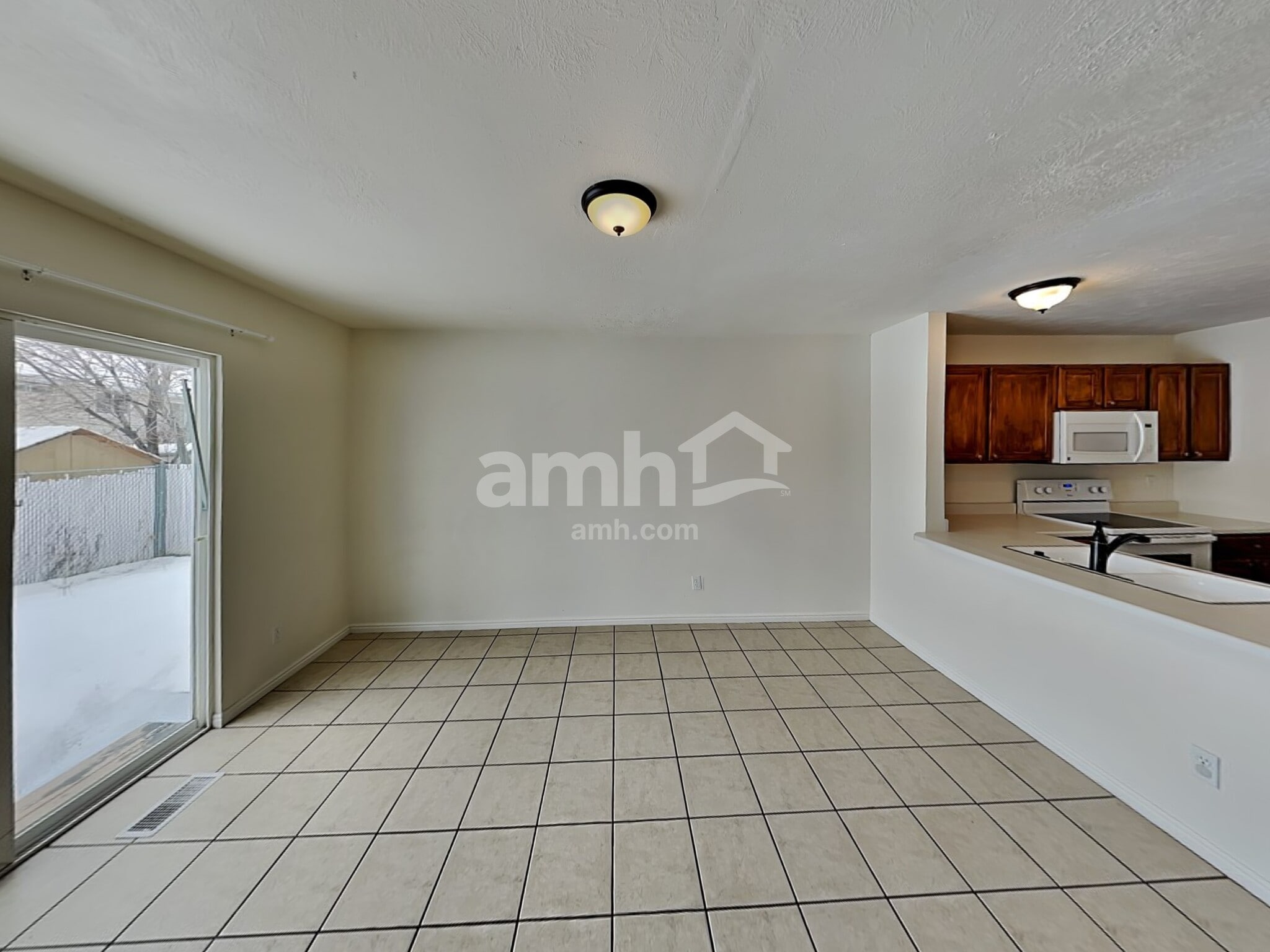 Building Photo - 1220 Lewis Peak Dr