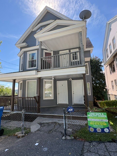 Building Photo - 56 Ashley St