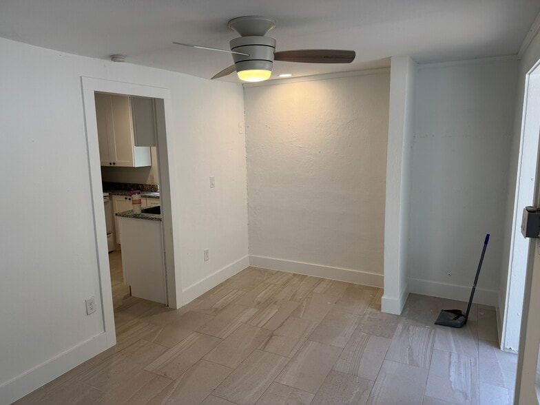 Kitchen entry/media area/ closet - 4610 McGregor Blvd
