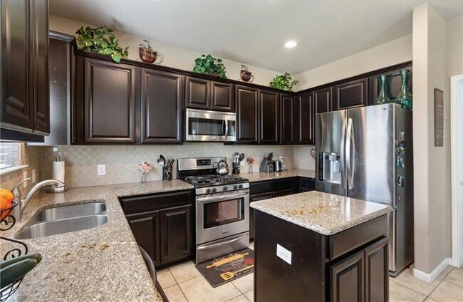 Building Photo - 105 Cypress Bend Ct