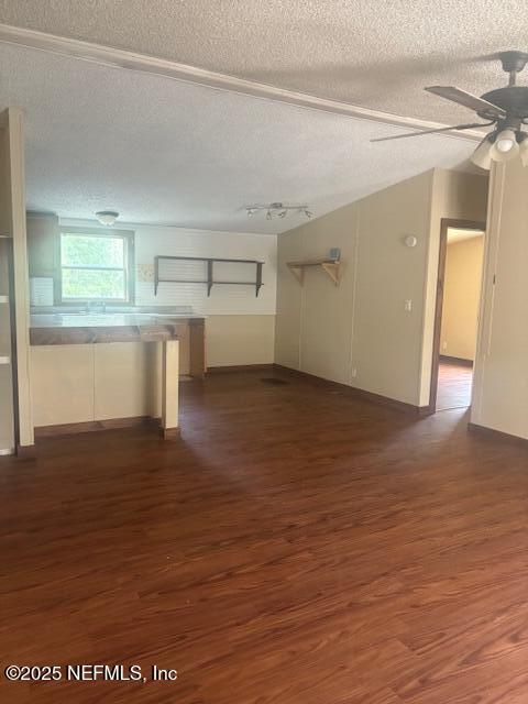Building Photo - 259 Lakeview Ct