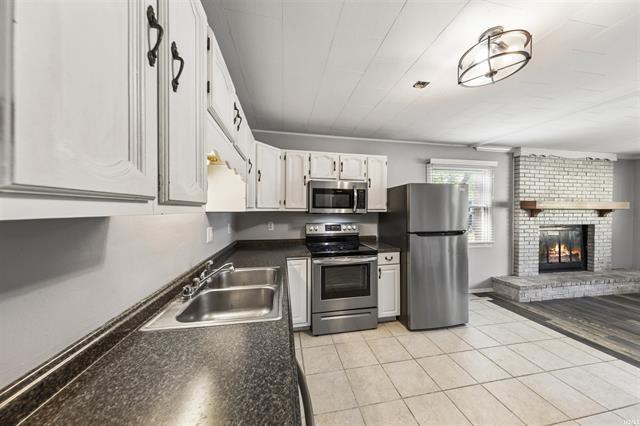 Building Photo - 3119 Kensington Ave