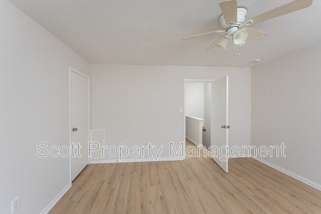 Building Photo - 113 Bourbon Ct
