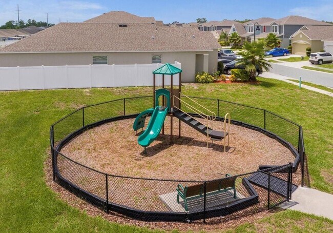 Building Photo - 817 BOCAVISTA COURT