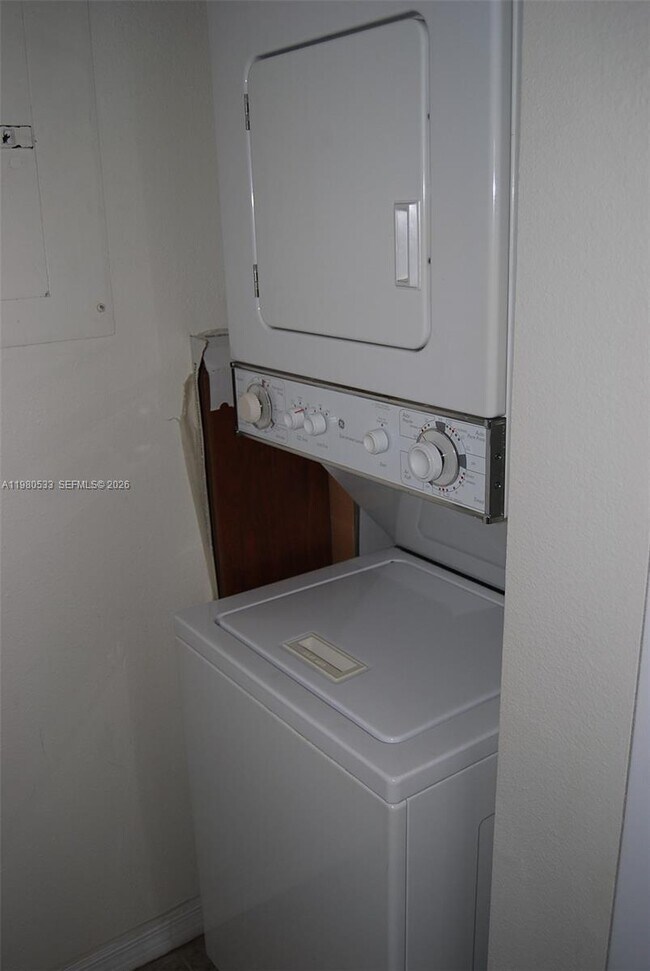 Building Photo - 4360 NW 107th Ave