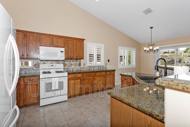 Building Photo - 1371 Kwana Ct