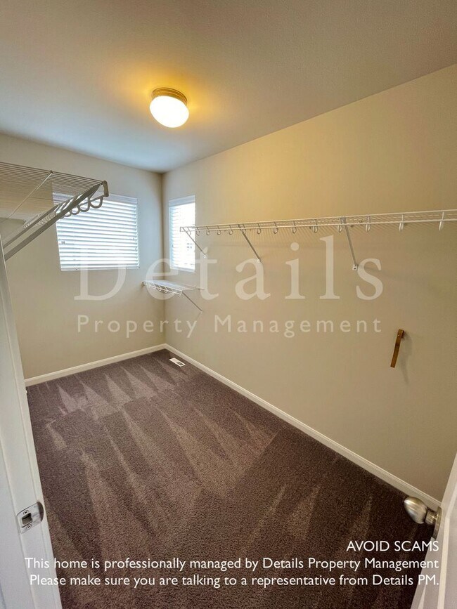 Building Photo - Nice 3 Bedroom Port Orchard Home