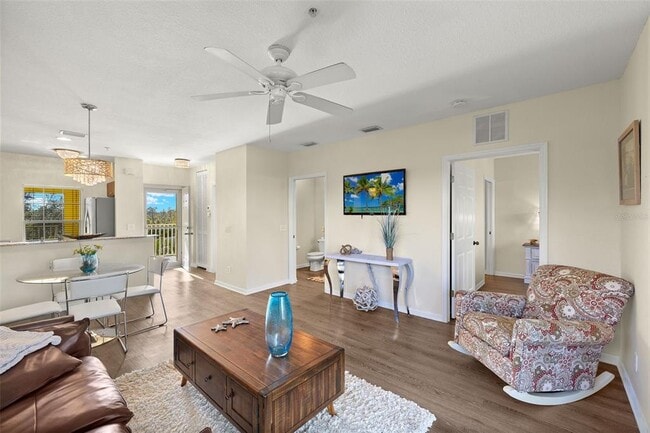 Building Photo - 2060 Willow Hammock Cir