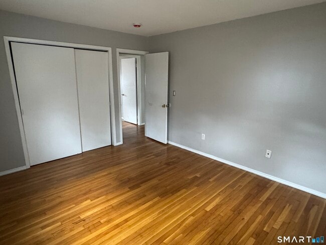 Building Photo - 239 Cherry Hill Dr