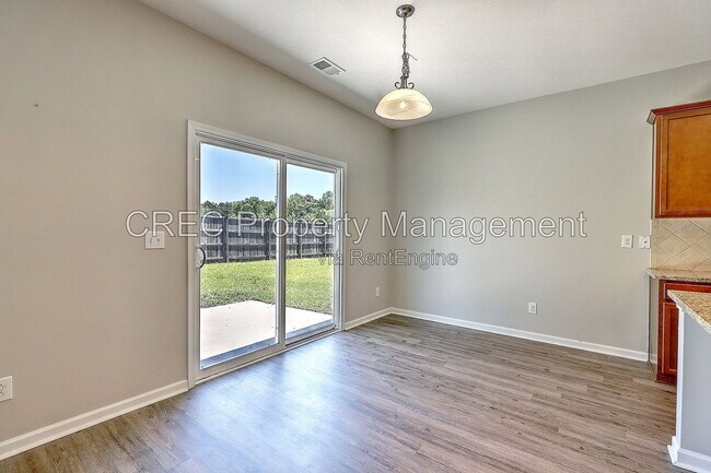 Building Photo - 9657 Spencer Woods Rd