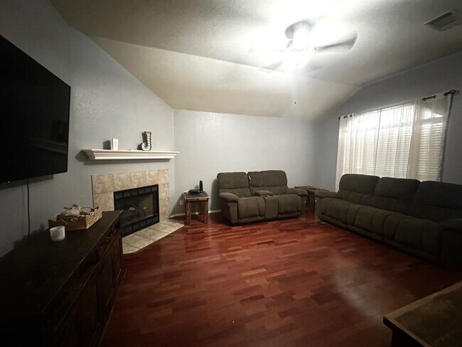 Building Photo - 1307 Wide Antler Cove