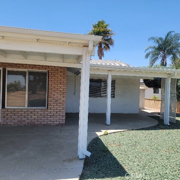 Building Photo - 28894 Portsmouth Dr
