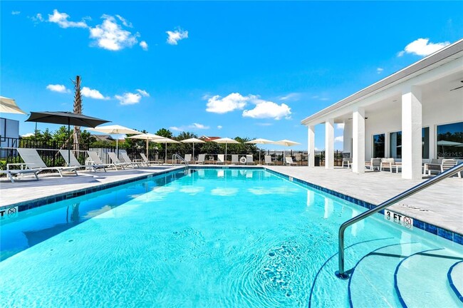 Building Photo - 372 Famagusta Dr