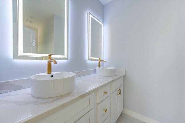 Building Photo - 21201 Scissor Tail Ln