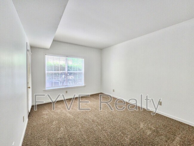 Building Photo - 6820 Hwy 70 S