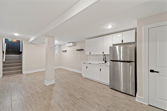 Building Photo - 234 Webster Ave